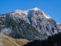 Blick aus dem Hintertal hoch zur überzuckerten Hocheisspitze
